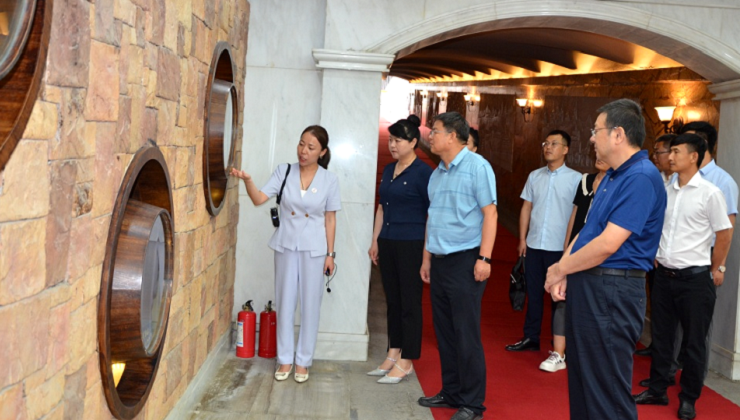 同垦异业共交流、互学互鉴谋发展 | 姚革显带队到莫高股份公司开展学习交流